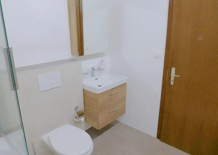 Clair-azur B 65 By Interhome